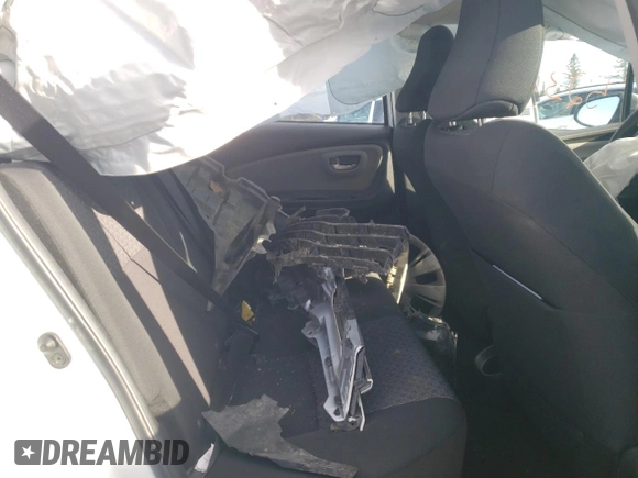 2016 Toyota Yaris L z VIN VNKKTUD33GA068543, wystawiony jako Copart lot #52358345 z przebiegiem 95 976 mil mil oraz Szkoda całkowita • Salvage title. Historia ofert i sprzedaży dostępna na DreamBid. Obrazek 10.