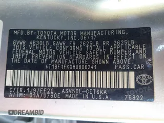 2017 Toyota Camry XLE with VIN 4T1BF1FKXHU806241, listed as a IAAI auction lot 41630618 with 123,991 mi miles. Bid and sale history available at carsss.com. Image 9.