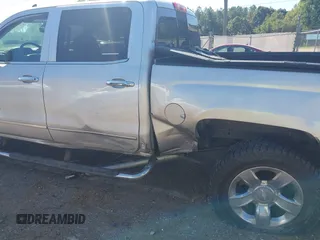 2015 Chevrolet Silverado 1500 LTZ with VIN 3GCUKSEC6FG510061, listed as a IAAI auction lot 40384385 with 156,882 mi miles. Bid and sale history available at carsss.com. Image 6.