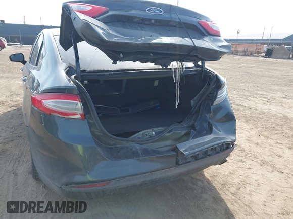 2016 Ford Fusion S with VIN 3FA6P0G75GR152204, listed as a IAAI auction lot 41810291 with 179,879 mi miles. Bid and sale history available at carsss.com. Image 6.