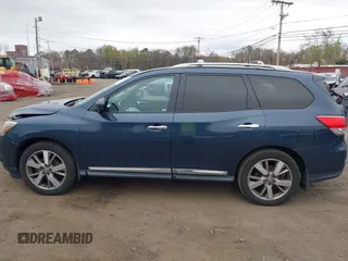 2014 Nissan Pathfinder SL with VIN 5N1AR2MM5EC703470, listed as a IAAI auction lot 42075929 with 124,920 mi miles. Bid and sale history available at carsss.com. Image 14.