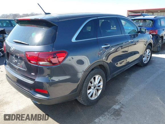 2019 Kia Sorento LX with VIN 5XYPG4A31KG547303, listed as a IAAI auction lot 41751159 with 65,468 mi miles. Bid and sale history available at carsss.com. Image 4.