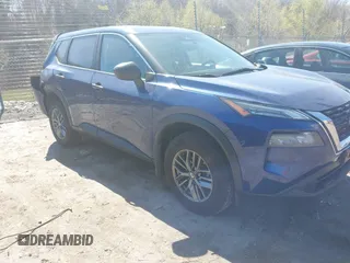 2021 Nissan Rogue S z VIN 5N1AT3AB7MC849121, wystawiony jako IAAI lot #42040310 z przebiegiem 32 914 mil mil oraz . Historia ofert i sprzedaży dostępna na DreamBid. Obrazek 1.