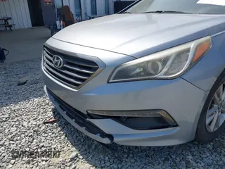 2015 Hyundai Sonata SE with VIN 5NPE24AF8FH118366, listed as a IAAI auction lot 42086388 with 179,499 mi miles and . Bid and sale history available at carsss.com. Image 13.