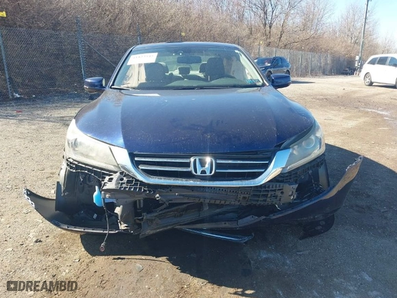 2015 Honda Accord Sedan EX-L with VIN 1HGCR2F82FA099985, listed as a IAAI auction lot 41823545 with 1 mi miles. Bid and sale history available at carsss.com. Image 12.