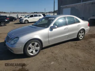 2004 Mercedes-Benz E 320 with VIN WDBUF65J14A440912, listed as a Copart auction lot 48963935 with 182,837 mi miles and Salvage Title. Bid and sale history available at carsss.com. Image 1.