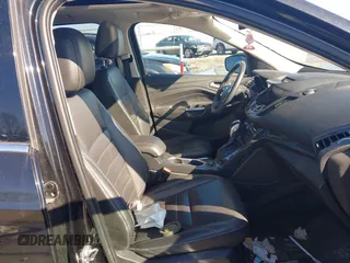 2015 Ford Escape Titanium with VIN 1FMCU9J91FUC68152, listed as a IAAI auction lot 41620725 with 195,122 mi miles. Bid and sale history available at carsss.com. Image 5.