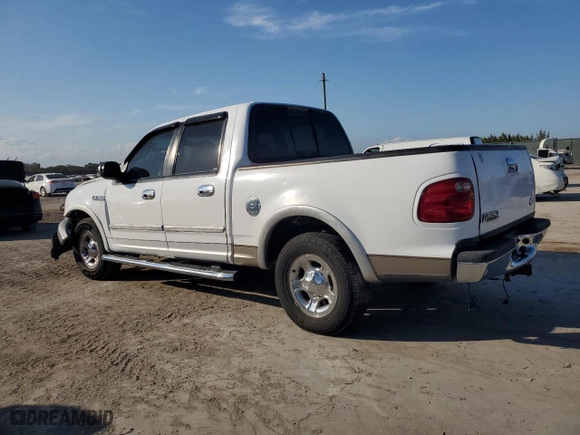 2001 Ford F-150 SuperCrew XLT with VIN 1FTRW07W81KE94856, listed as a Copart auction lot 43974315 with 0 mi miles and Salvage Title. Bid and sale history available at carsss.com. Image 2.