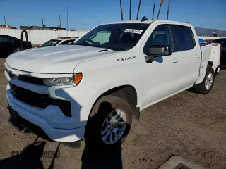 2024 Chevrolet Silverado 1500 RST with VIN 1GCUDEE84RZ169819, listed as a Copart auction lot 81853774 with 11,818 mi miles and Salvage Title. Bid and sale history available at carsss.com. Image 1.