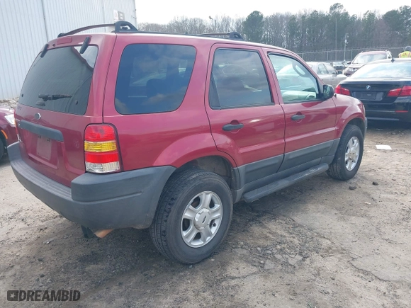 2003 Ford Escape XLT Popular with VIN 1FMYU03183KA25020, listed as a IAAI auction lot 41519021 with 179,737 mi miles. Bid and sale history available at carsss.com. Image 4.