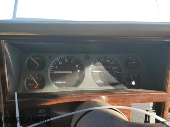 1993 Jeep Cherokee Country with VIN 1J4FJ78S0PL565292, listed as a Copart auction lot 83214974 with 233,925 mi miles and Clean Title. Bid and sale history available at carsss.com. Image 9.