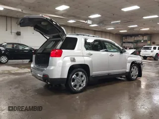 2010 GMC Terrain SLT-2 z VIN 2CTFLJEY5A6352333, wystawiony jako IAAI lot #41440492 z przebiegiem 58 607 mil mil oraz . Historia ofert i sprzedaży dostępna na DreamBid. Obrazek 4.