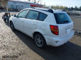 2005 Pontiac Vibe with VIN 5Y2SL638X5Z414877, listed as a IAAI auction lot 42003446 with 216,021 mi miles. Bid and sale history available at carsss.com. Image 3.