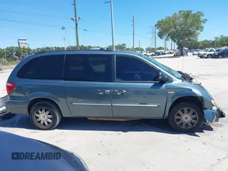 2007 Chrysler Town & Country Touring with VIN 2A4GP54LX7R183977, listed as a IAAI auction lot 42049186 with Not Provided miles and . Bid and sale history available at DreamBid. Image 14.