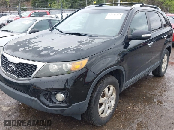 2012 Kia Sorento LX with VIN 5XYKT4A21CG188680, listed as a IAAI auction lot 41936782 with 228,817 mi miles. Bid and sale history available at carsss.com. Image 2.