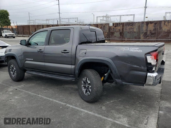 2018 Toyota Tacoma SR5 z VIN 3TMAZ5CN1JM073441, wystawiony jako Copart lot #59153555 z przebiegiem 31 383 mil mil oraz Szkoda całkowita • Salvage title. Historia ofert i sprzedaży dostępna na DreamBid. Obrazek 2.