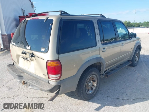 2001 Ford Explorer with VIN 1FMDU72E91ZA10543, listed as a IAAI auction lot 42316149 with 253,862 mi miles and . Bid and sale history available at DreamBid. Image 4.