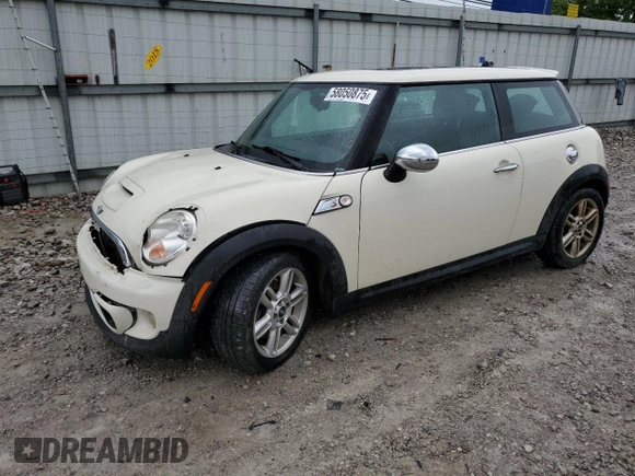 2011 MINI Hardtop S with VIN WMWSV3C56BTY15420, listed as a Copart auction lot 58050875 with 162,145 mi miles and Salvage title. Bid and sale history available at DreamBid. Image 1.