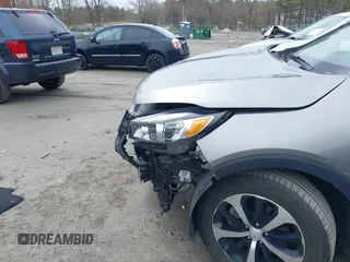 2018 Kia Sorento EX with VIN 5XYPHDA51JG417387, listed as a IAAI auction lot 42045993 with 46,492 mi miles and . Bid and sale history available at DreamBid. Image 6.