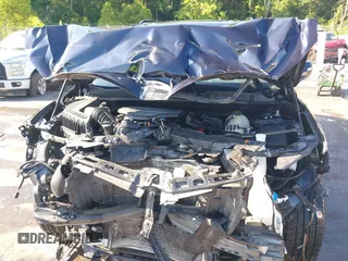 2020 Chevrolet Blazer RS z VIN 3GNKBERSXLS574260, wystawiony jako IAAI lot #42457427 z przebiegiem 91 217 mil mil oraz . Historia ofert i sprzedaży dostępna na DreamBid. Obrazek 6.