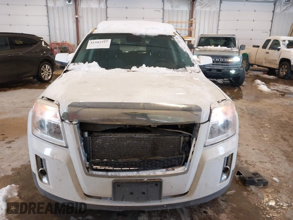 2014 GMC Terrain SLE with VIN 2GKFLWEK0E6181621, listed as a IAAI auction lot 41585557 with 175,100 mi miles. Bid and sale history available at carsss.com. Image 12.