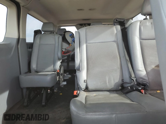 2015 Ford Transit Passenger XL с VIN 1FMZK1YG2FKB25633, выставлен на аукционе Copart как лот 51002115 с пробегом 183 255 миль миль и Списание • Salvage title. История ставок и продаж доступна на DreamBid. Изображение 10.