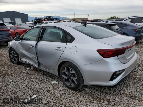 2019 Kia Forte LXS with VIN 3KPF24AD4KE120312, listed as a Copart auction lot 61841805 with 84,243 mi miles and Salvage title. Bid and sale history available at DreamBid. Image 2.
