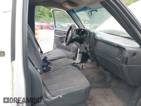 2002 Chevrolet Silverado 1500 Commercial with VIN 1GCEC14W02Z173601, listed as a IAAI auction lot 42230977 with 242,927 mi miles and . Bid and sale history available at DreamBid. Image 5.