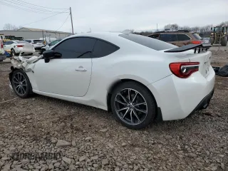 2017 Toyota 86 z VIN JF1ZNAA19H8706666, wystawiony jako Copart lot #45739535 z przebiegiem 60 824 mil mil oraz Szkoda całkowita • Salvage title. Historia ofert i sprzedaży dostępna na DreamBid. Obrazek 2.