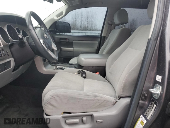 2015 Toyota Sequoia SR5 with VIN 5TDBY5G14FS126333, listed as a Copart auction lot 81995914 with 87,313 mi miles and Salvage Title. Bid and sale history available at carsss.com. Image 7.