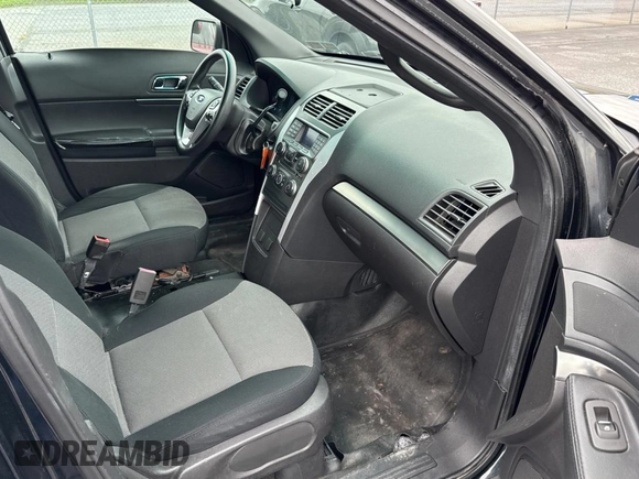2014 Ford Utility Police Interceptor with VIN 1FM5K8AR3EGC40794, listed as a Copart auction lot 74284584 with 198,478 mi miles and Clean Title. Bid and sale history available at carsss.com. Image 5.