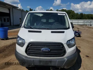 2019 Ford Transit z VIN 1FTYR2ZM7KKA08680, wystawiony jako Copart lot #71818084 z przebiegiem 258 678 mil mil oraz Szkoda całkowita • Salvage title. Historia ofert i sprzedaży dostępna na DreamBid. Obrazek 5.