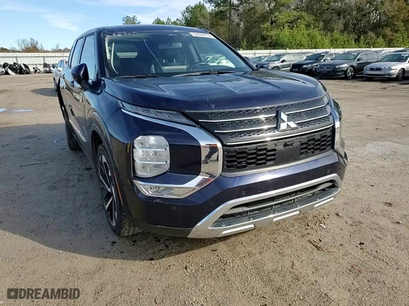 2023 Mitsubishi Outlander SE with VIN JA4J3UA85PZ007310, listed as a Copart auction lot 84399154 with 46,265 mi miles and Clean Title. Bid and sale history available at carsss.com. Image 12.