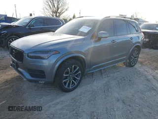 2019 Volvo XC90 Momentum with VIN YV4102PK0K1419547, listed as a IAAI auction lot 41501474 with 39,227 mi miles. Bid and sale history available at carsss.com. Image 17.