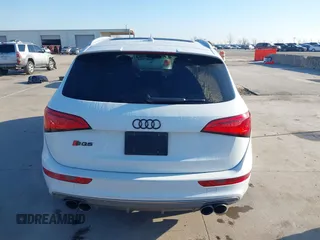 2015 Audi SQ5 Premium Plus with VIN WA1CGAFP9FA104924, listed as a IAAI auction lot 41198592 with 123,882 mi miles. Bid and sale history available at carsss.com. Image 16.
