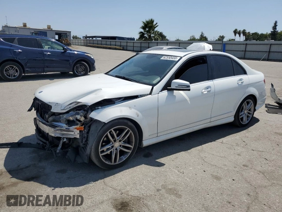 2014 Mercedes-Benz C 250 Sport with VIN WDDGF4HB2EA940916, listed as a Copart auction lot 62550455 with 91,691 mi miles and Salvage title. Bid and sale history available at DreamBid. Image 1.
