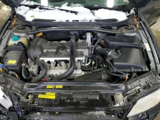 2005 Volvo S60 with VIN YV1RS592052470960, listed as a Copart auction lot 44821355 with 165,802 mi miles and Salvage Title. Bid and sale history available at carsss.com. Image 12.