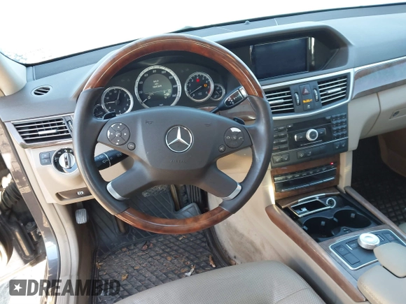 2010 Mercedes-Benz E 550 Luxury with VIN WDDHF7CB8AA161530, listed as a IAAI auction lot 41347163 with 184,364 mi miles and . Bid and sale history available at DreamBid. Image 16.