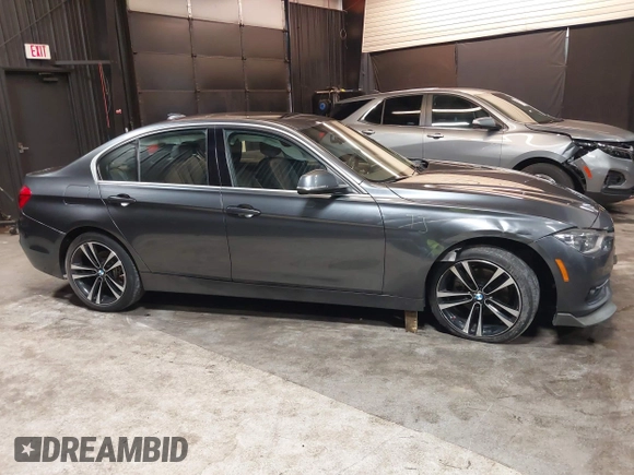 2018 BMW 3 Series 330i xDrive with VIN WBA8D9C51JEM34061, listed as a IAAI auction lot 42682318 with 65,245 mi miles and . Bid and sale history available at DreamBid. Image 13.