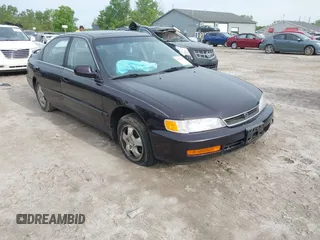 1997 Honda Accord Special Edition с VIN 1HGCD5607VA090224, выставлен на аукционе IAAI как лот 42346274 с пробегом 184 794 миль миль и . История ставок и продаж доступна на DreamBid. Изображение 1.