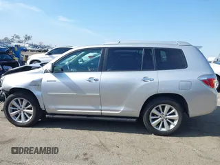2008 Toyota Highlander Hybrid with VIN JTEEW41AX82008556, listed as a IAAI auction lot 41409295 with 201,687 mi miles. Bid and sale history available at carsss.com. Image 15.