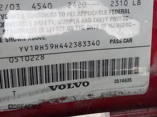 2004 Volvo S60 with VIN YV1RH59H442383340, listed as a IAAI auction lot 41454188 with 148,703 mi miles. Bid and sale history available at carsss.com. Image 9.