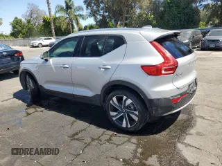 2024 Volvo XC40 Plus Bright Theme с VIN YV4L12UE5R2305987, выставлен на аукционе Copart как лот 53269875 с пробегом 13 682 миль миль и Чистый • Clean title. История ставок и продаж доступна на DreamBid. Изображение 2.