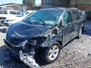 2017 Toyota Sienna LE Auto Access Seat with VIN 5TDKZ3DC6HS830933, listed as a IAAI auction lot 41973417 with 88,449 mi miles and . Bid and sale history available at DreamBid. Image 6.