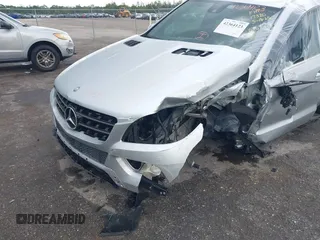 2013 Mercedes-Benz M 350 z VIN 4JGDA5JB8DA230487, wystawiony jako IAAI lot #42364123 z przebiegiem 165 708 mil mil oraz . Historia ofert i sprzedaży dostępna na DreamBid. Obrazek 6.