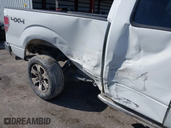 2014 Ford F-150 XL with VIN 1FTFX1EF0EFA70823, listed as a IAAI auction lot 40807820 with 235,988 mi miles. Bid and sale history available at carsss.com. Image 6.