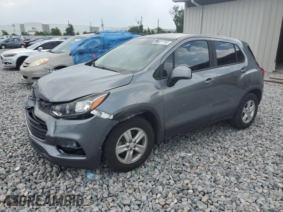 2020 Chevrolet Trax LS z VIN 3GNCJKSB3LL227038, wystawiony jako Copart lot #60031745 z przebiegiem 111 416 mil mil oraz Nie do naprawy • Non repairable. Historia ofert i sprzedaży dostępna na DreamBid. Obrazek 1.