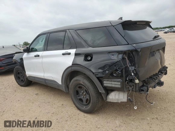 2024 Ford Police Interceptor Utility z VIN 1FM5K8AB2RGA27330, wystawiony jako Copart lot #54846175 z przebiegiem 17 338 mil mil oraz Szkoda całkowita • Salvage title. Historia ofert i sprzedaży dostępna na DreamBid. Obrazek 2.