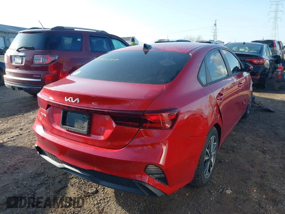2022 Kia Forte LXS z VIN 3KPF24AD7NE427039, wystawiony jako IAAI lot #41921047 z przebiegiem 46 472 mil mil oraz . Historia ofert i sprzedaży dostępna na DreamBid. Obrazek 4.