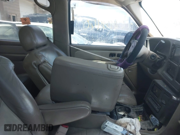 2006 GMC Yukon XL with VIN 1GKFK66UX6J119571, listed as a IAAI auction lot 41929460 with Not provided miles and . Bid and sale history available at DreamBid. Image 5.